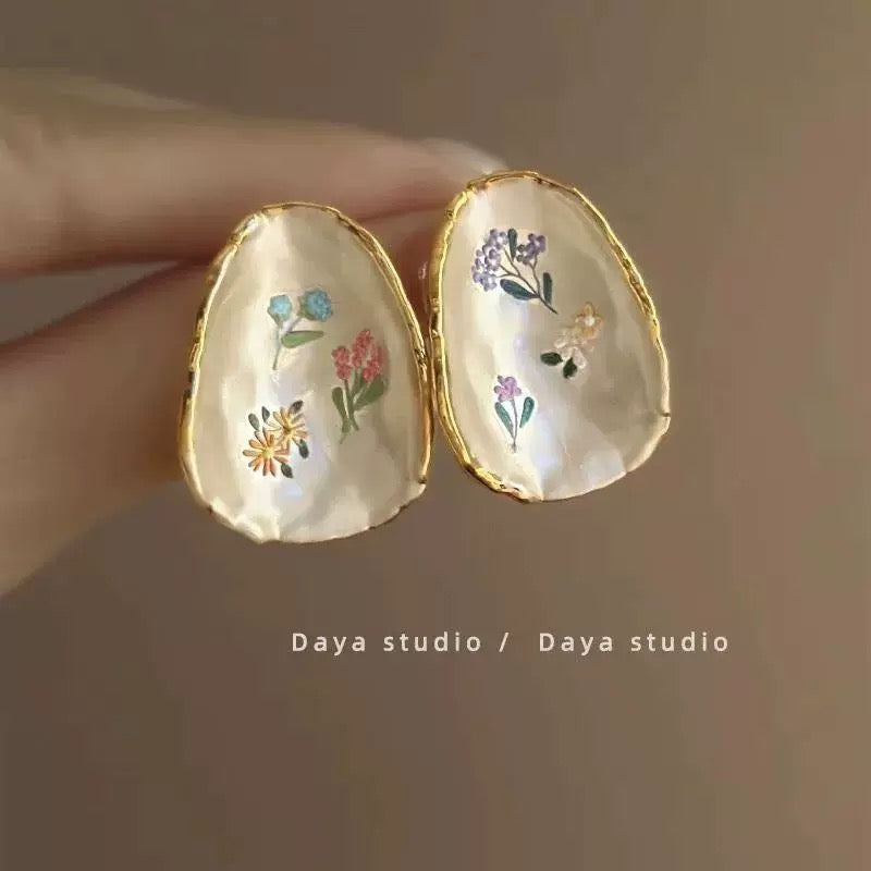 French Vintage Irregular Shell Floral Painting Stud Earrings