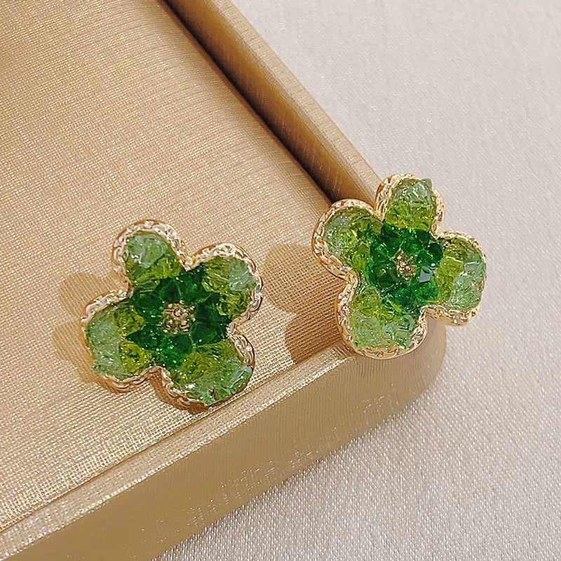 Fresh Green Four-Leaf Clover Luxury Crystal Stud Earrings