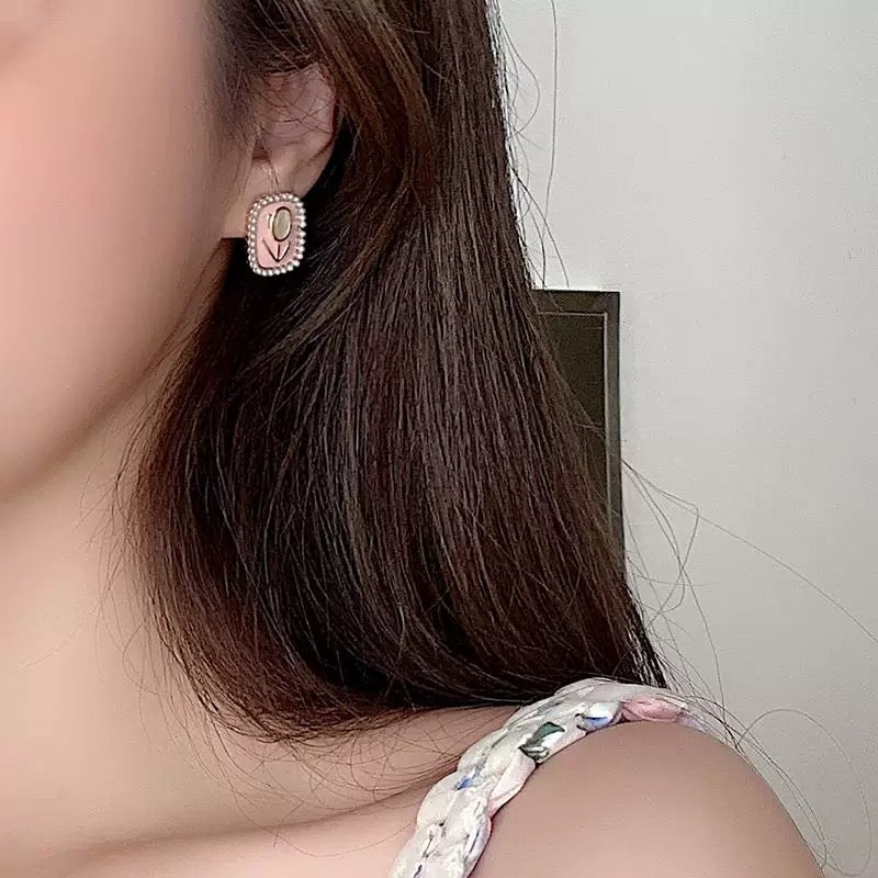 Sweet Pink Tulip Pearl Square Stud Earrings
