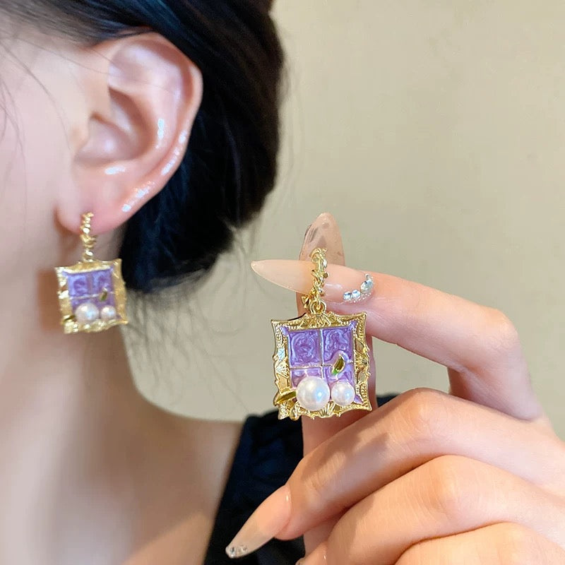 Monet's Style  Pearl Earrings
