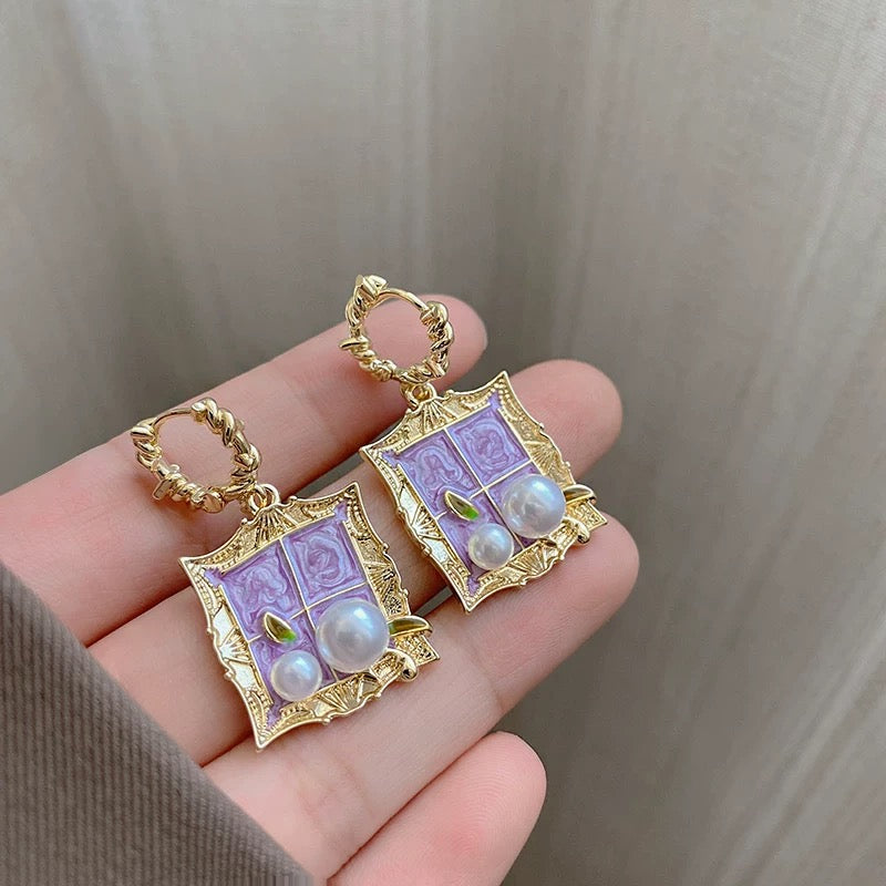 Monet's Style  Pearl Earrings