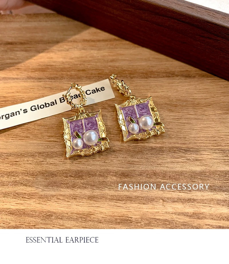 Monet's Style  Pearl Earrings